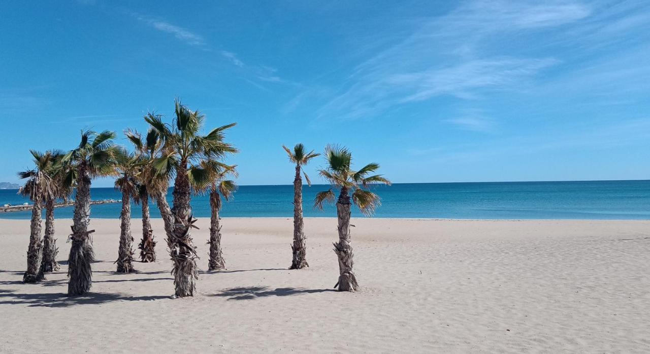 Bungalow Con Encanto, 100M2, A 800 M De La Playa El Campello Esterno foto
